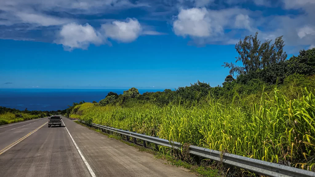 A view of the very blue Pacific Ocean surrounding Hawai'i.