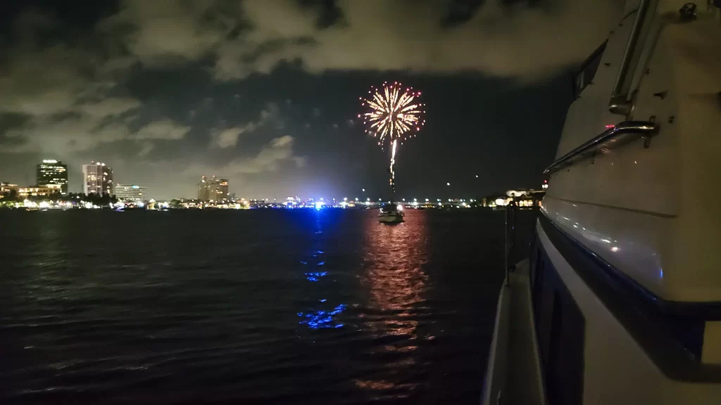 Huge fireworks on the ICW.